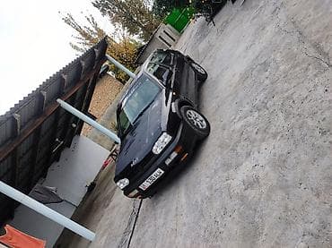 машина авди: Volkswagen Golf: 1993 г., 1.8 л, Кол менен иштөөчү, Бензин, Хетчбек — 4