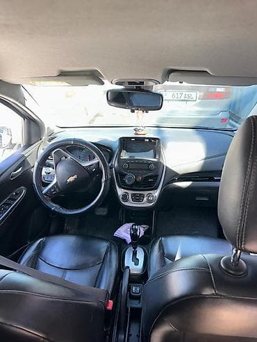 бензовоз зил: Chevrolet Spark: 2016 г., 1 л, Автомат, Бензин, Хэтчбэк — 5