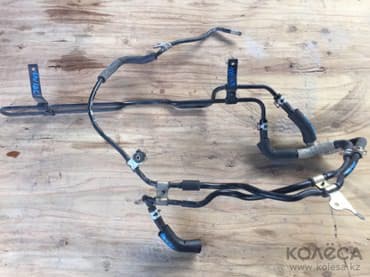 блок предохранителей: Шланг (подводка) Toyota 1997 г., Б/у, Оригинал — 1