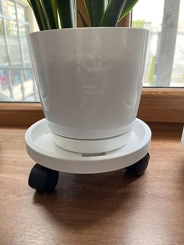 small table: Подставка на колесиках для комнатных растений Размеры маленький — 1