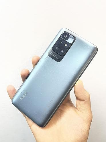 Смартфон Redmi 10 (2022) - Экран: 6.5", точечная фронтальная камера