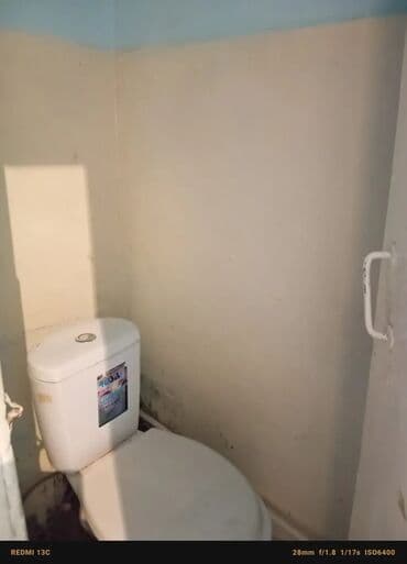 продаю офис 107 м² с ремонтом с мебелью административное здание 1 этаж: 2 комнаты, 40 м², 4 этаж, Косметический ремонт — 5