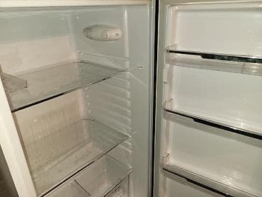 iphone 15 mini: Холодильник Shivaki, Двухкамерный — 4