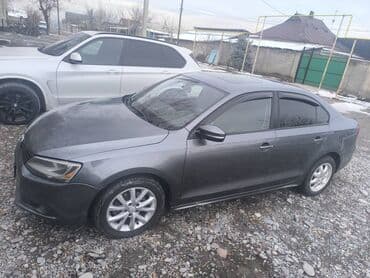 bud e5: Volkswagen Jetta: 2011 г., Бензин, Седан — 8