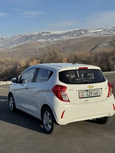 продаю авто с последующим выкупом: Chevrolet Spark: 2016 г., 1 л, Вариатор, Бензиновая, Хэтчбэк — 7
