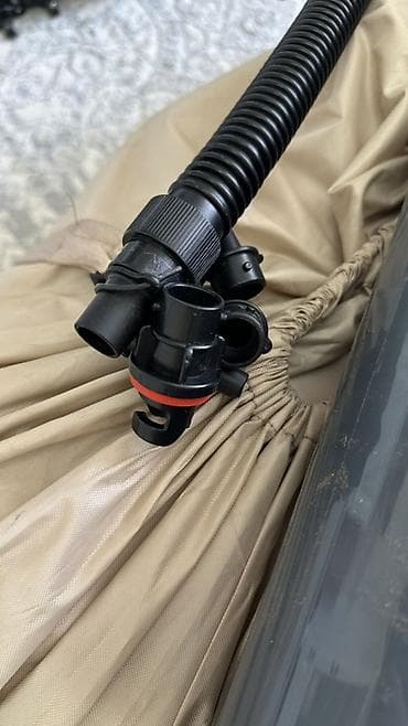 Спортивные сумки: Надувной каркасный шатёр/палатка типа «домик» (A‑frame)с насосам — 7