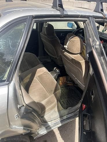 машина bwm: Audi 100: 1989 г., Кол менен иштөөчү, Бензин, Седан — 7