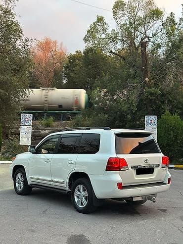 range over: Toyota Land Cruiser: 2013 г., 4.6 л, Автомат, Бензин, Внедорожник — 5