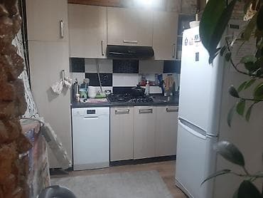 2 room flat: 2 комнаты, 42 м², Индивидуалка, 1 этаж — 8