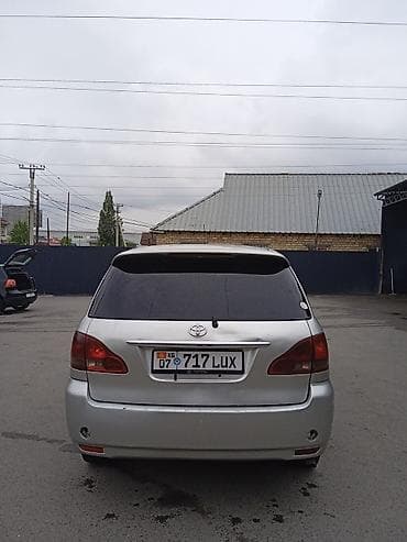corolla: Toyota Ipsum: 2002 г., 2 л, Механика, Дизель, Минивэн — 8