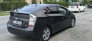 2011: Toyota Prius: 2011 г., Гибрид, Хэтчбэк — 4