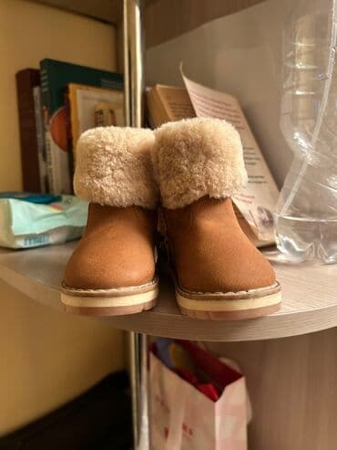 детская обувь сноубутсы: Детские зимние ботинки ZARA - Размер: 20 (маркировка на подошве) - — 1