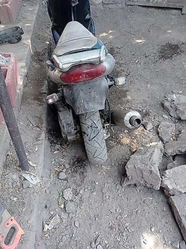 китайский мотоцикл 250 кубов: Скутер 50–150 см³ (по классу), двухместный, автомат (вариатор) — 2