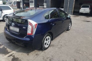 шумоизоляция для машины: Toyota Prius: 2015 г., 1.8 л, Вариатор, Гибрид, Седан — 5