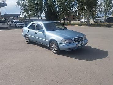 Mercedes-Benz C-Class: 1995 г., 2.2 л, Механика, Газ, Седан