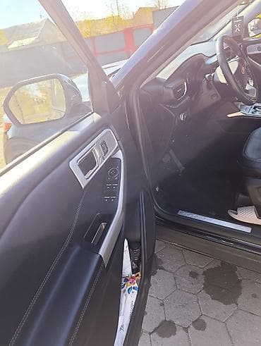e53 x5: Ford Explorer: 2022 г., 2.3 л, Автомат, Бензин, Кроссовер — 7