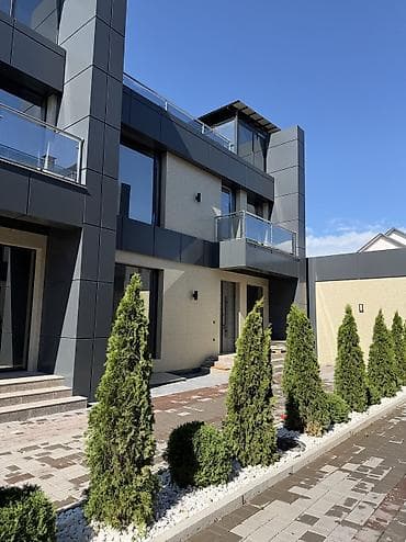 Дома: Современный таунхаусный комплекс с архитектурой в стиле минимализм. - — 3