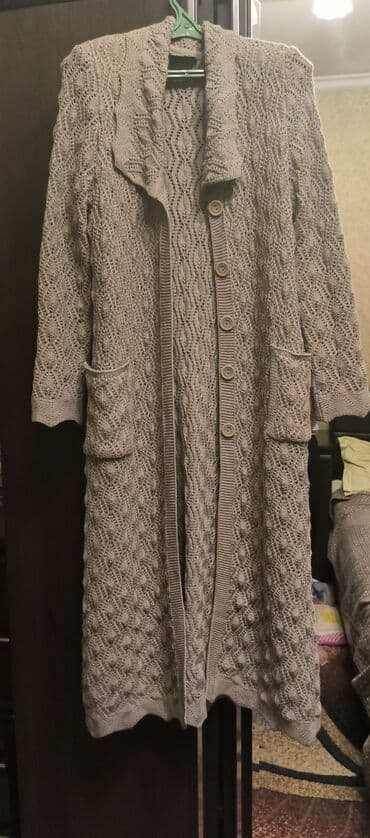 Кардиган новый неразу не одевала 3000с торг уместен