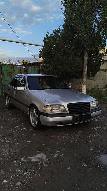 Mercedes-Benz E-Class: 1994 г., 2.8 л, Седан — 2