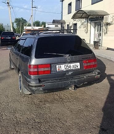 ниже рынка: Volkswagen Passat: 1995 г., 1.8 л, Механика, Бензин, Универсал — 4