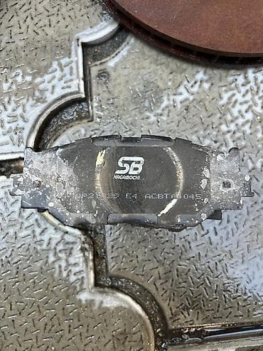 full construction: Передняя тормозная система от Lexus IS250 gse20-25 (двигатель 4GR‑FSE) — 6