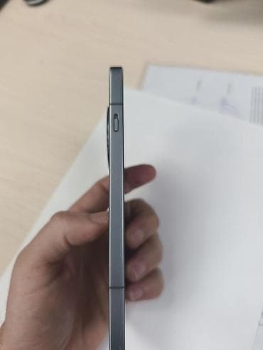 google pixel 9a: OnePlus 13R, Б/у, 256 ГБ, цвет - Серый, 2 SIM — 3