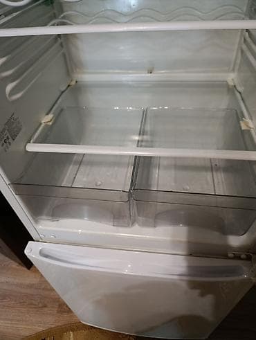 sharp aquos: Холодильник Atlant, Двухкамерный, De frost (капельный) — 2