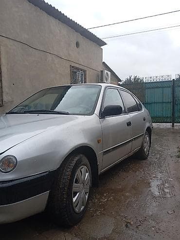 corolla: Toyota Corolla: 1998 г., 1.3 л, Бензин, Хэтчбэк — 4
