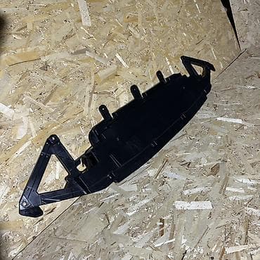 авто ремен: Накладка на бампер Toyota — 1