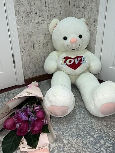 plaud note: Большой плюшевый медведь с сердцем LOVE - Мягкая игрушка белого цвета — 1