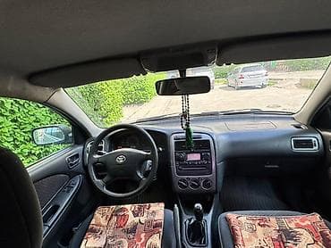 audi s: Toyota Avensis: 2001 г., 1.8 л, Механика, Бензин, Хэтчбэк — 7
