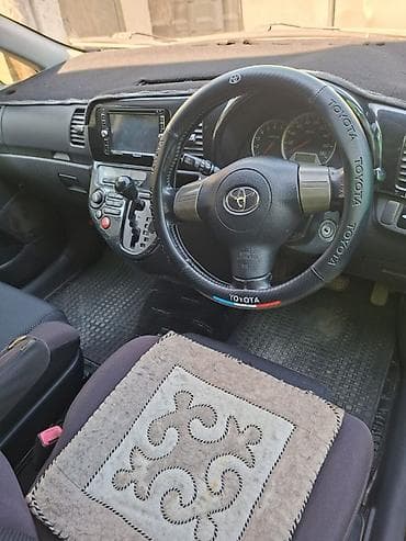 приму в дар автомобиль: Toyota WISH: 2003 г., 1.8 л, Автомат, Бензин, Универсал — 5