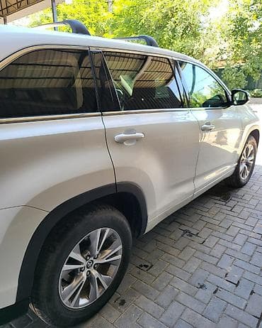 Toyota: Toyota Highlander: 2016 г., 3.5 л, Автомат, Бензин, Кроссовер — 7