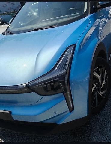 mini ev: Электромобиль Skyworth EV6 (Skywell ET5/U5) кроссовер в голубом цве — 3