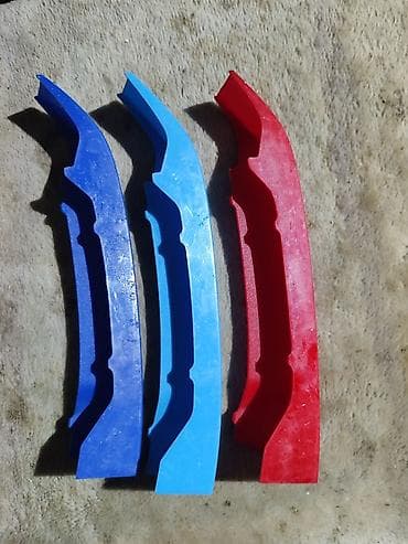 шпатели: Пластиковые. стаит BMW-m. Я не знаю какой БМВ стоит. привозной из — 2