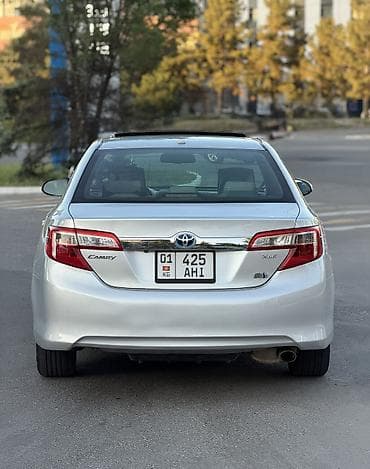 Toyota Camry: 2012 г., 2.5 л, Автомат, Гибрид, Седан — 3