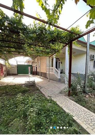 сдаю салон ош базар: Дом с большим двором и садом - Отдельный дом с крытым навесом во — 1