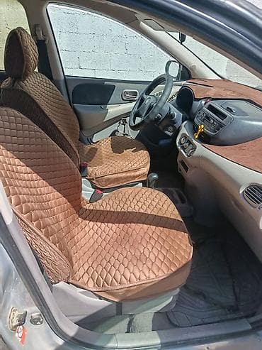 солярка сатылат: Nissan Tino: 2002 г., 2 л, Автомат, Газ, Хетчбек — 5