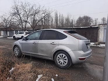 Транспорт: Ford Focus: 2010 г., 1.8 л, Механика, Бензин, Хэтчбэк — 3