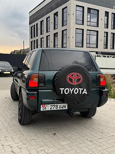 Продажа авто: Toyota RAV4: 1995 г., 2 л, Механика, Бензин, Кроссовер — 3
