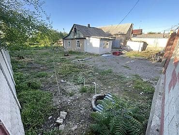 двор: 10 соток, Для строительства — 8