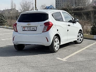 американский авто: Chevrolet Spark: 2018 г., 1 л, Вариатор, Бензин, Минивэн — 2