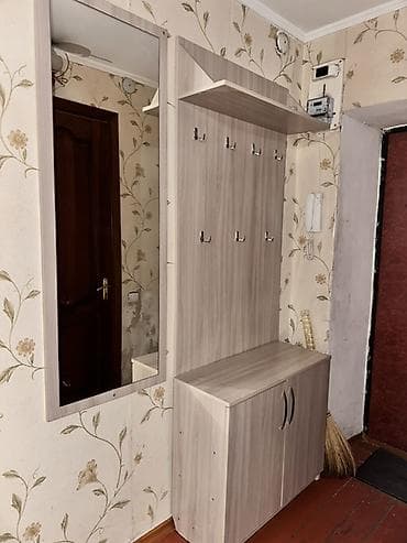 Прихожая-комплект в современном светло‑дубовом декоре. Состав: -