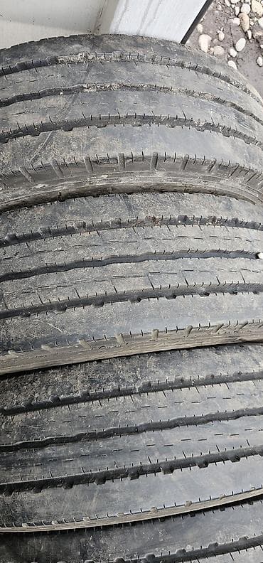 monoblok r17: Шины 215 / 70 / R 17.5, Лето, Б/у, Комплект, Легковые, Япония, Yokohama — 2