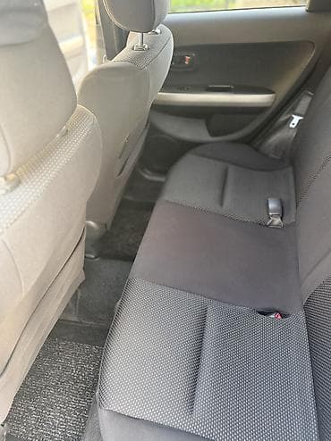 corolla 2004: Toyota Ist: 2004 г., 2 л, Автомат, Бензин, Седан — 9