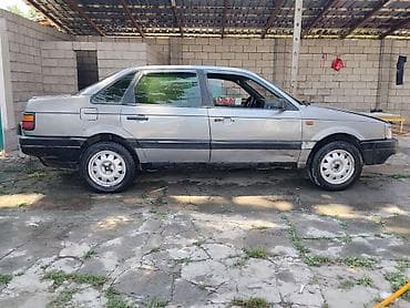 жугули 06: Volkswagen Passat: 1989 г., Седан — 1