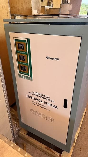 Стабилизатор напряжения, Трехфазные