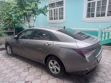byd 5: Hyundai Elantra: 2021 г., Седан — 2
