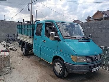 atego 818: Легкий грузовик, Mercedes-Benz, Дубль, 3 т, Б/у — 1
