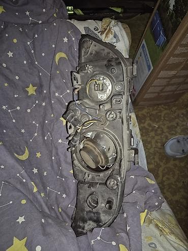 Продаю 2 фары на BMW e39 — 2